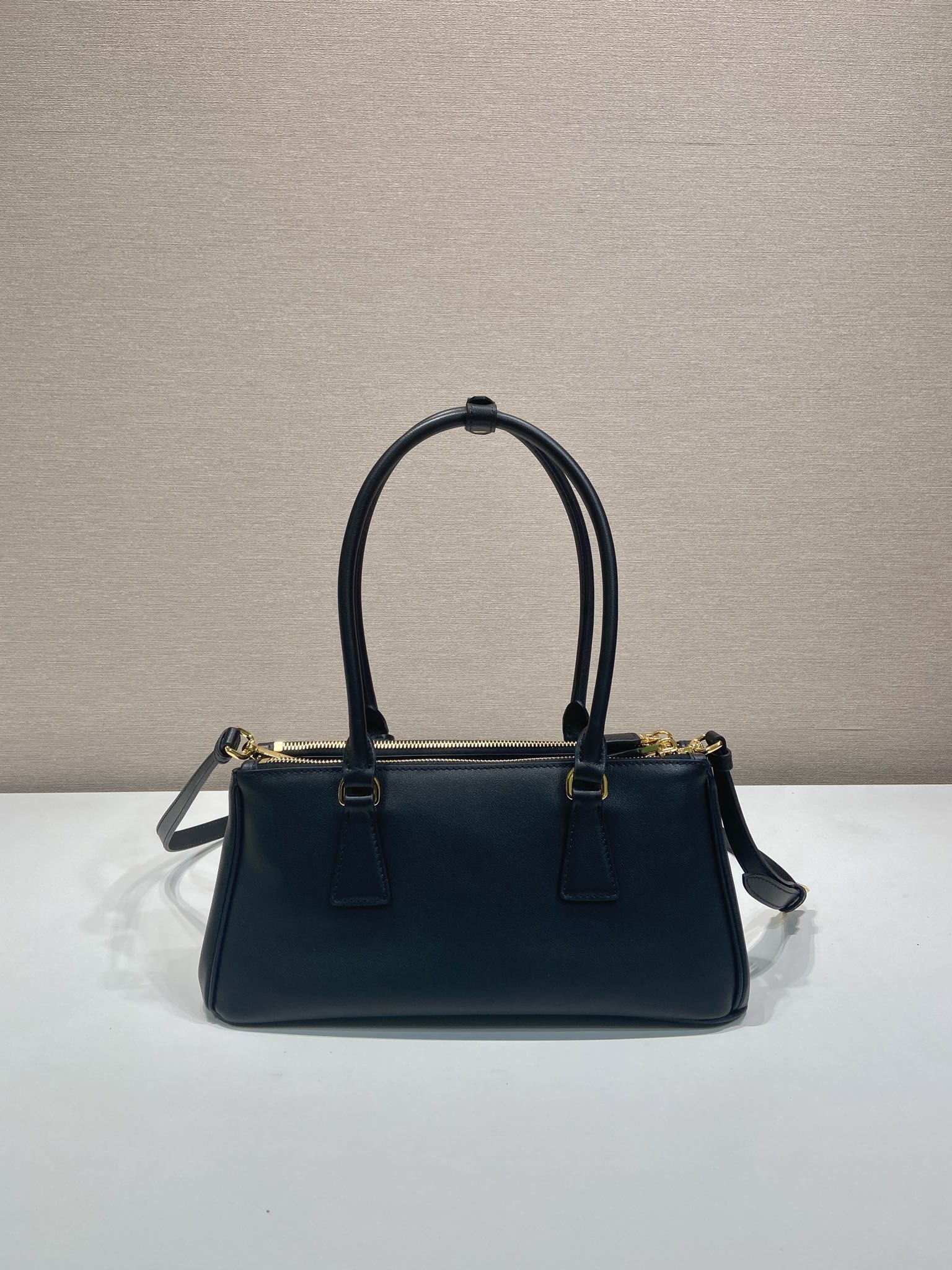 PRA New Killer Bag Black Calfskin 340495