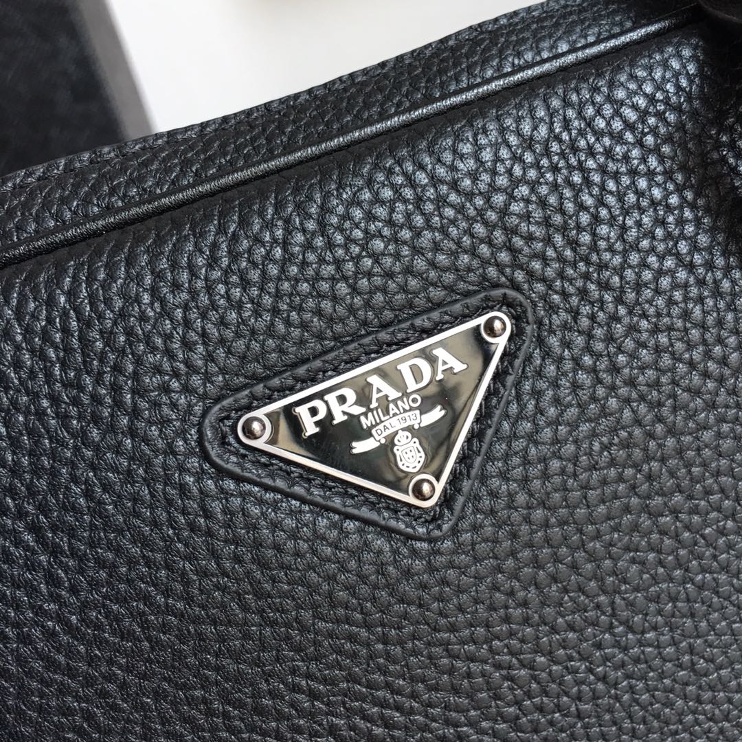 WORK BAG 36 IN Black Grained Calfskin