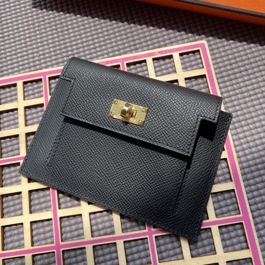 Hermes Kelly black bag – front view