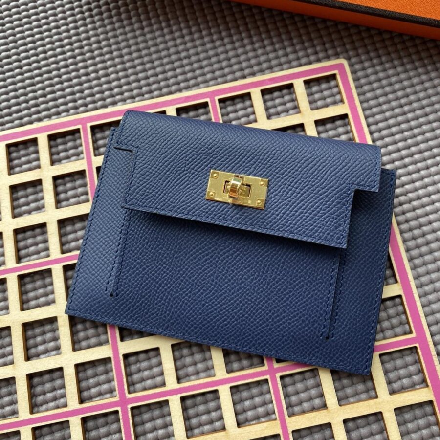 Hermes Kelly blue bag – front view