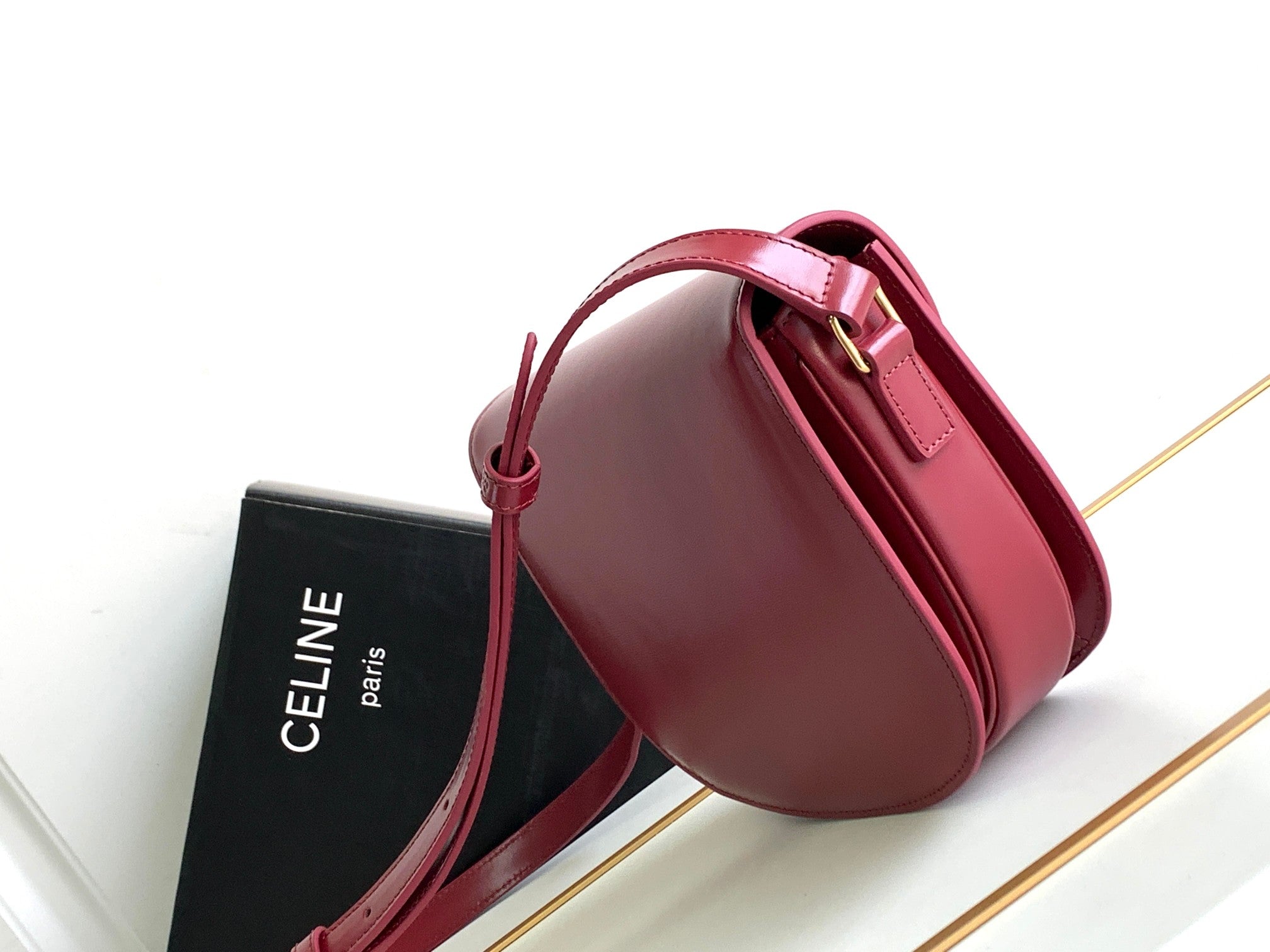 Teen Besace Triomphe 18.5 Dark Red Calfskin