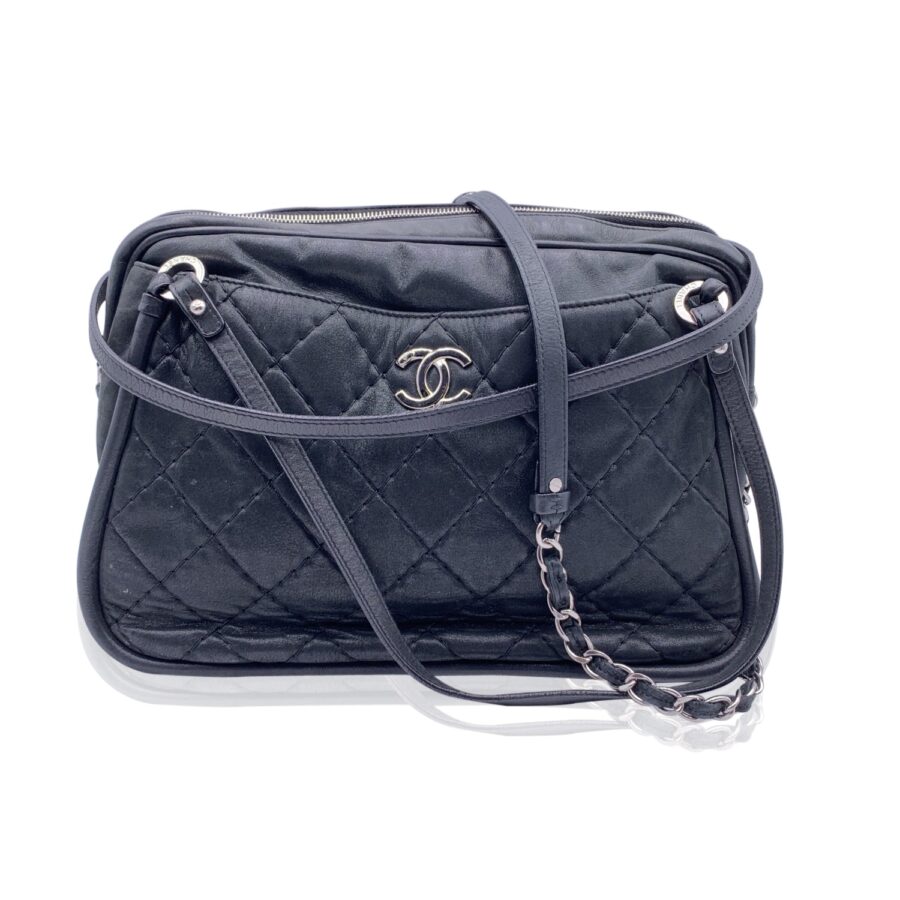 Chanel Tote black bag – front view