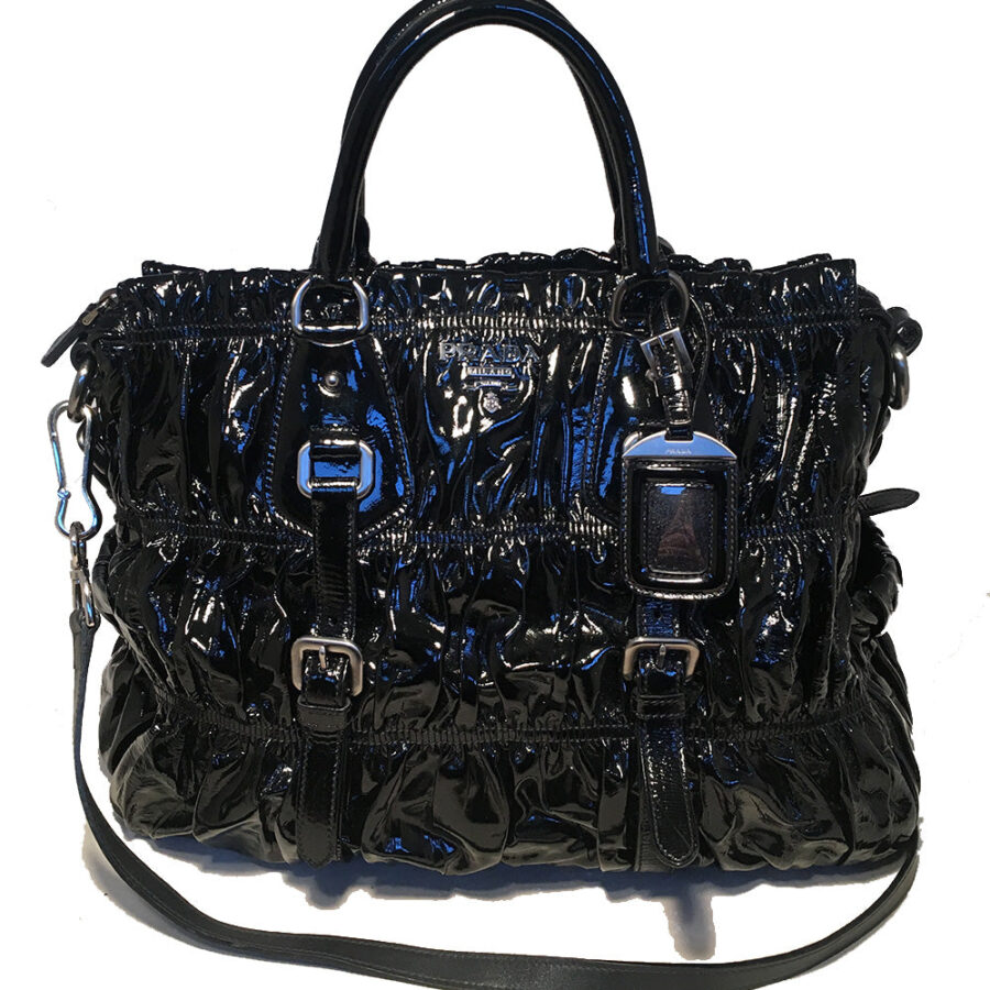 Prada Tote black bag – front view