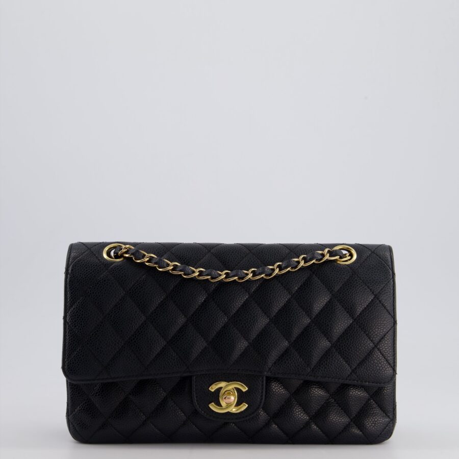 Chanel Flap Bag black – front view