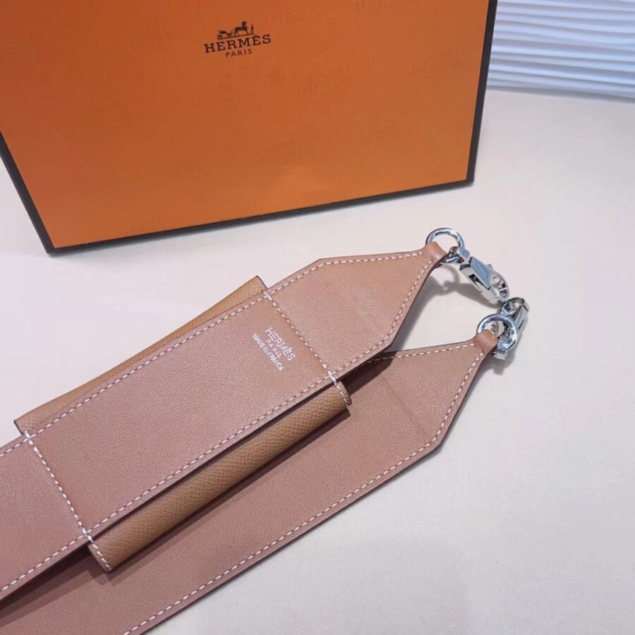 Louis Vuitton Kelly brown bag – front view